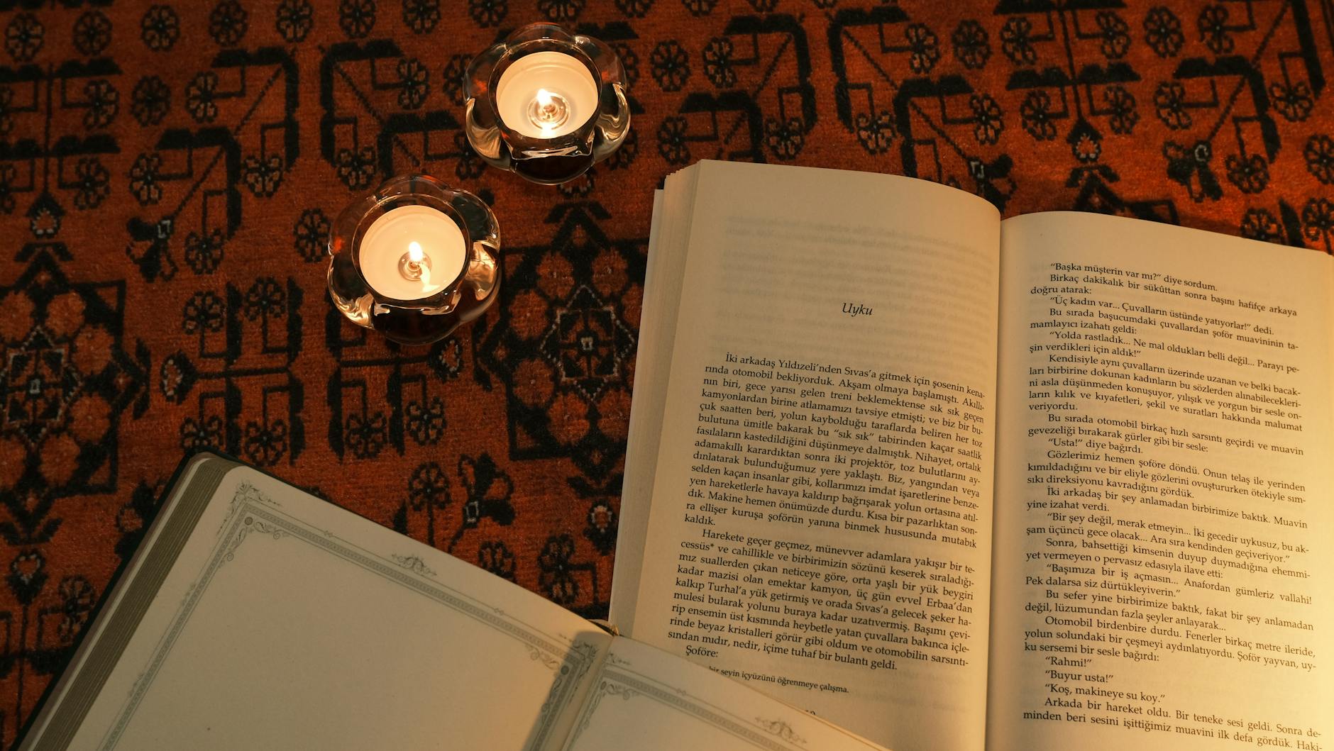 açık kitap, akşam ışığı, bağbozumu desen içeren Ücretsiz stok fotoğraf