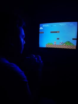 Super Mario Bros Oynayan Adam Fotoğrafı